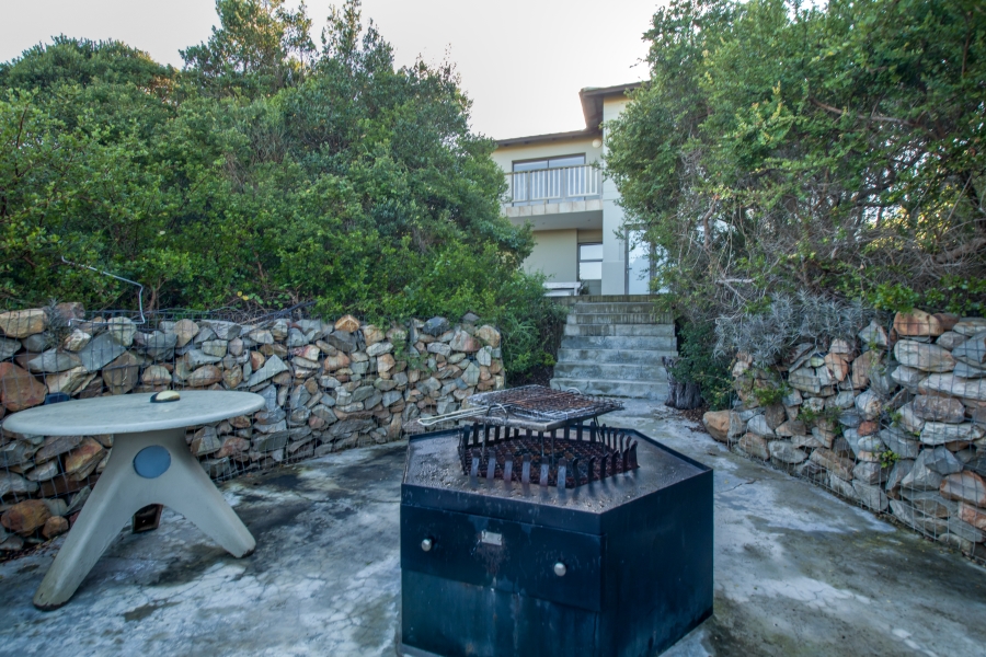 4 Bedroom Property for Sale in Hartenbos Landgoed Western Cape